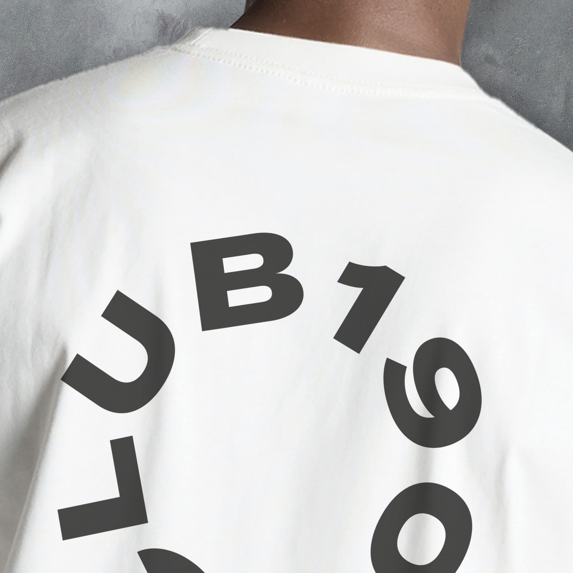 Dundee Utd 'Club' Football T-Shirt (Circle)