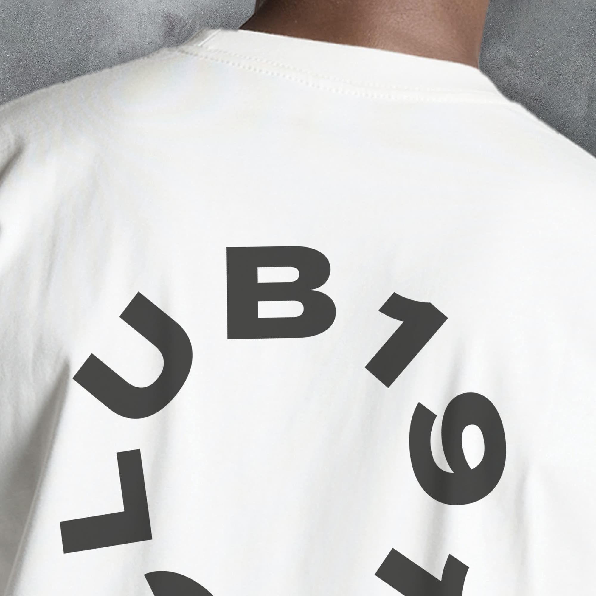 Harrogate 'Club' Football T-Shirt (Circle)