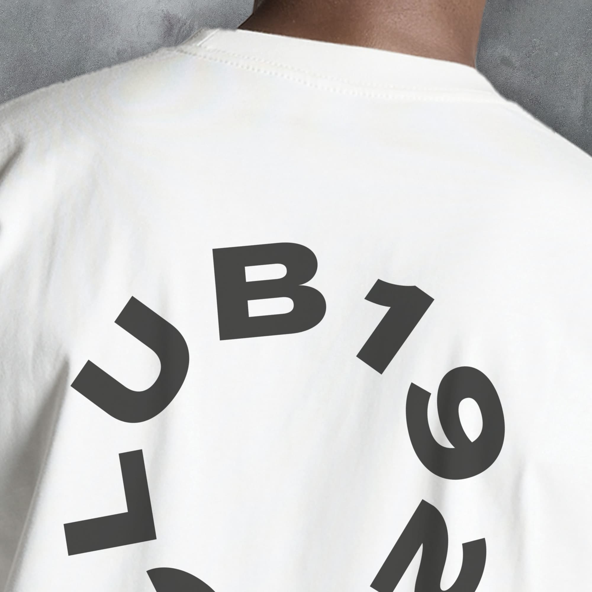 Rotherham 'Club' Football T-Shirt (Circle)