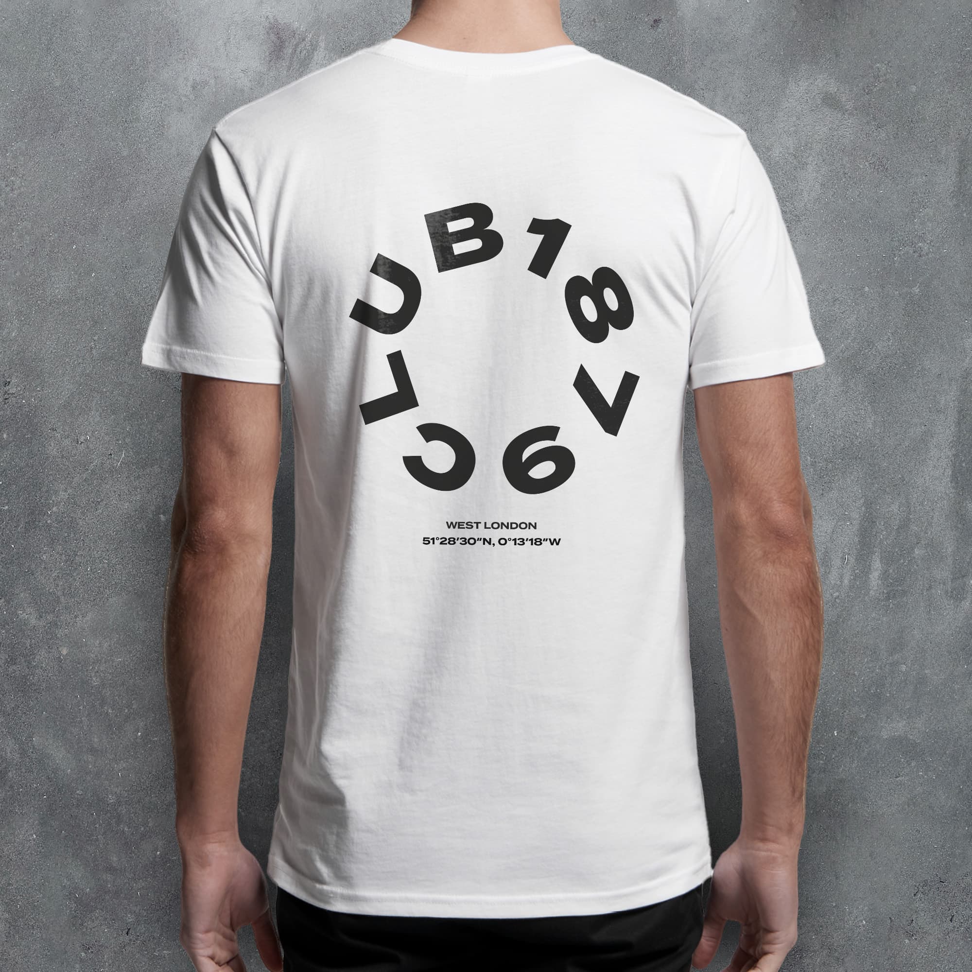 Fulham 'Club' Football T-Shirt (Circle)