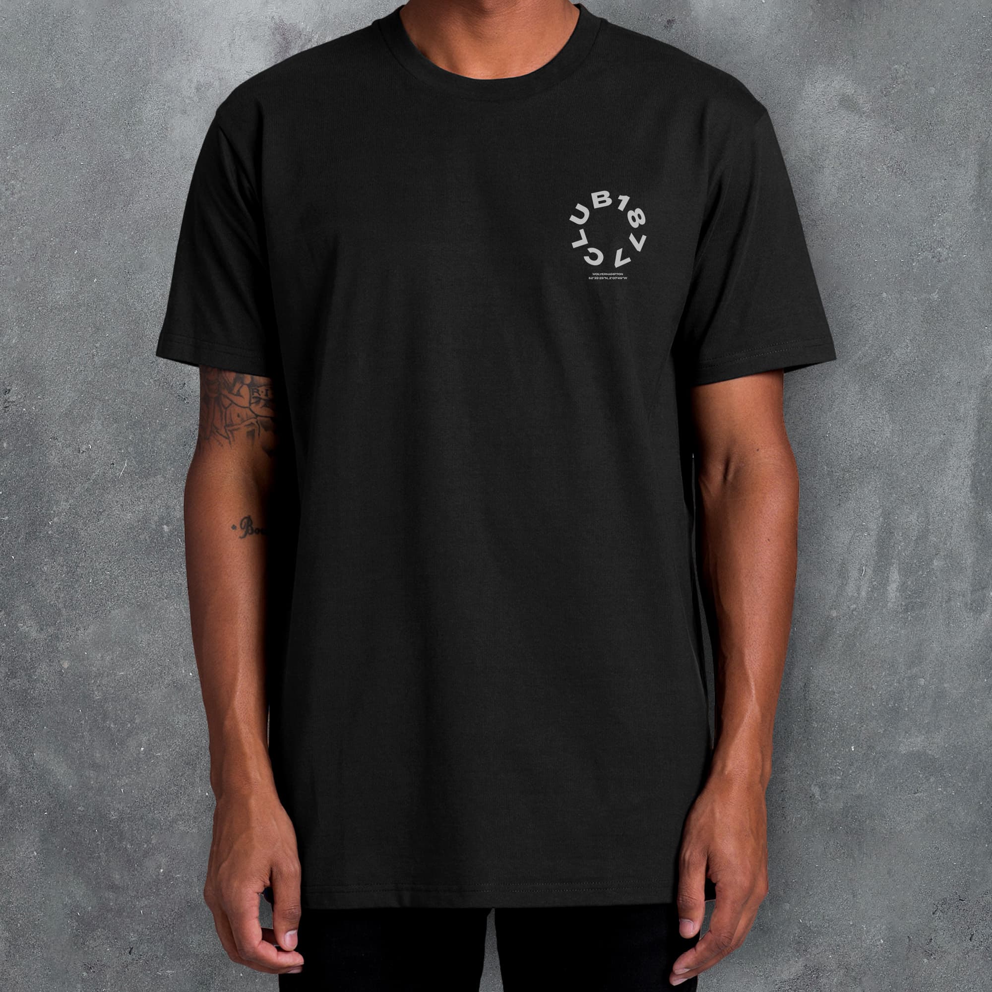 Wolves 'Club' Football T-Shirt (Circle)